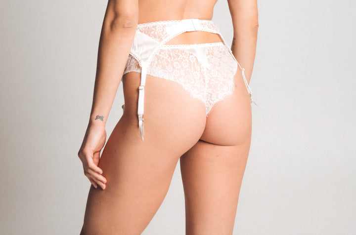 Goddess of Night Set 8 - Balconette Bra, Knickers and Garter Belt