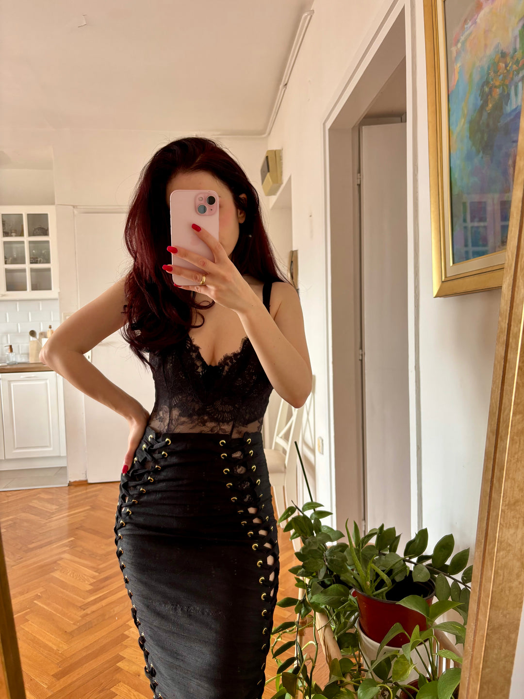Silk Époque Midi Skirt in Black