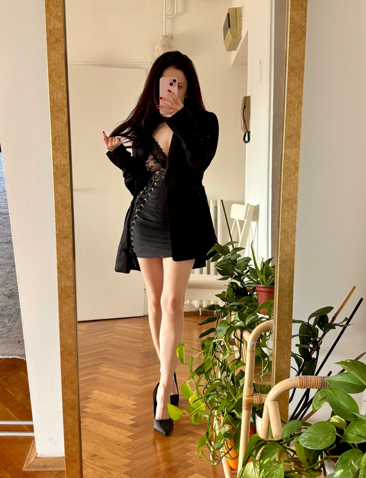 Silk Époque Double Slits Mini Skirt in Black