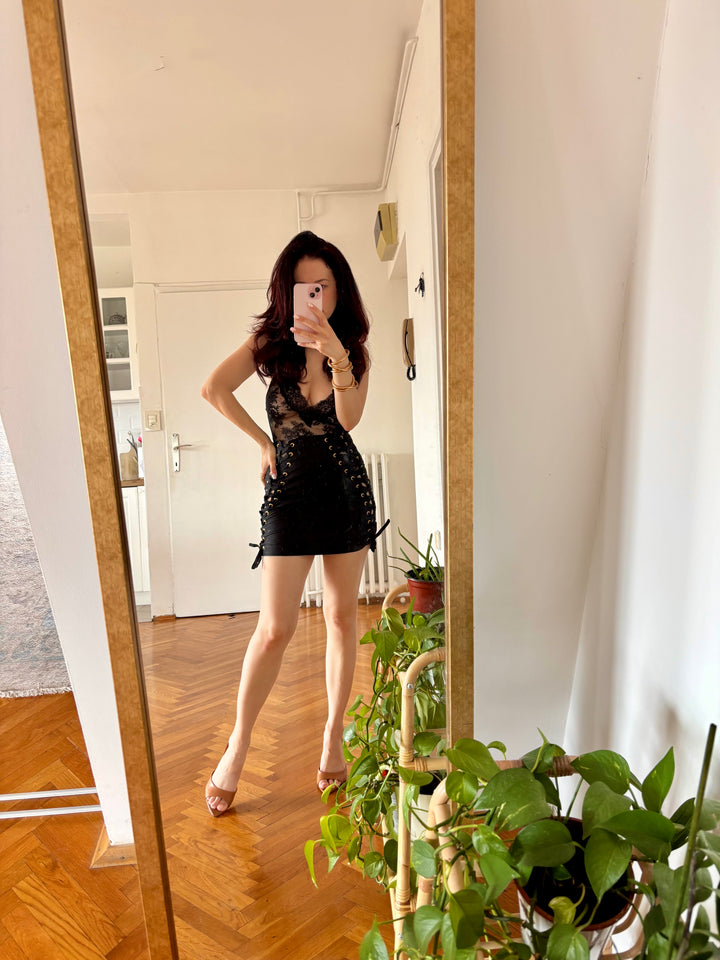 Silk Époque Double Slits Mini Skirt in Black